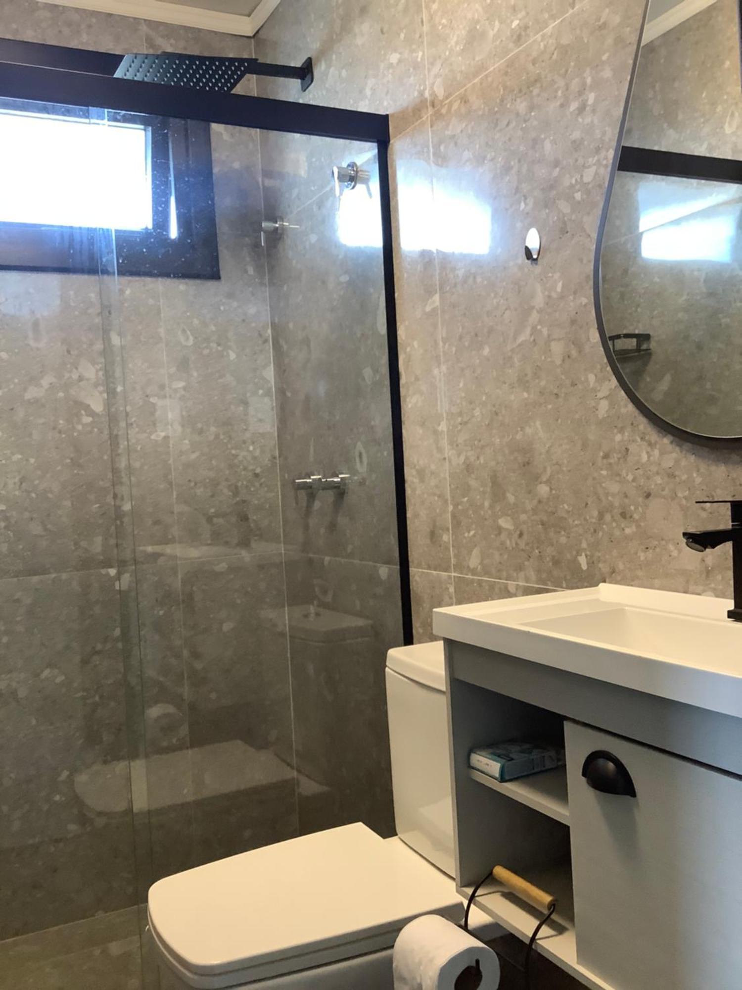 Do Lago, Do Apartamento *